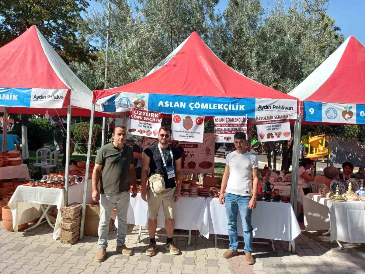 Bilecikli Çömlek Ustaları Kınık Çömleklerini İzmir'de Tanıttı